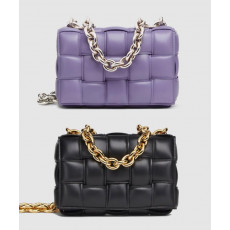 [BOTTEGA-보테가베네타]<br>체인 카세트백 631421